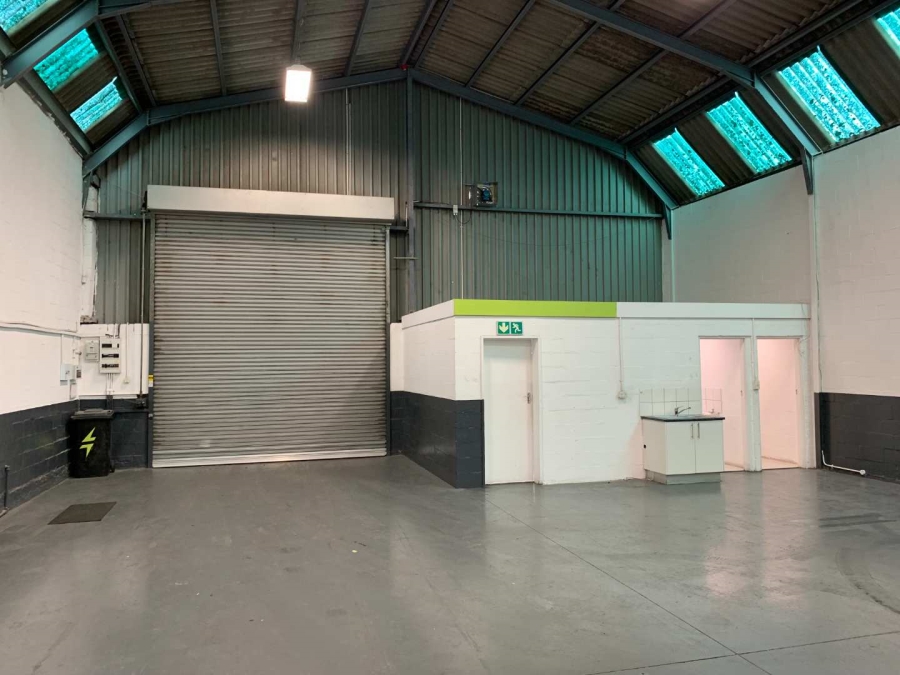 To Let commercial Property for Rent in Parow East Western Cape